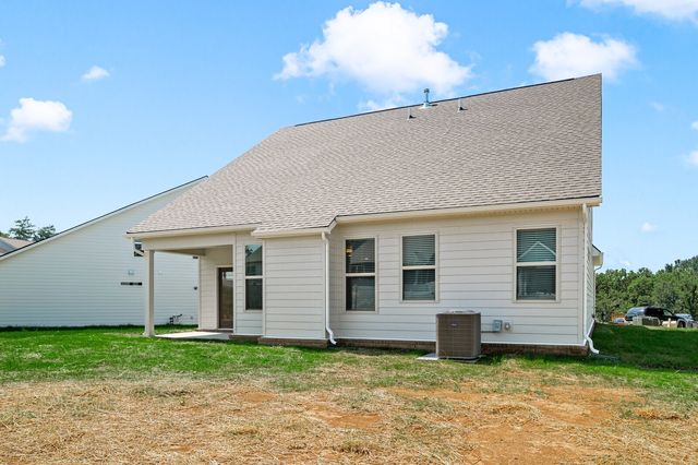 108 Barnwood Rd, Gallatin, TN 37066