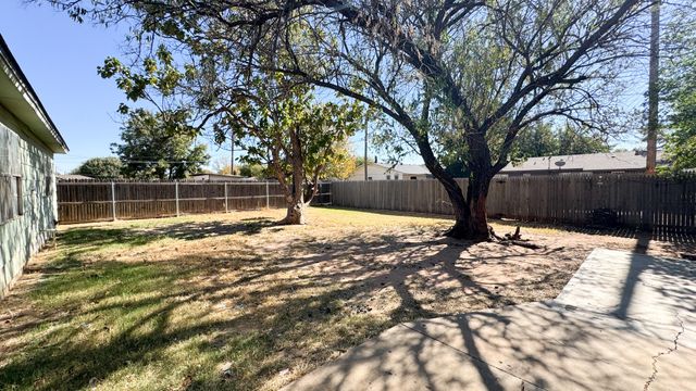 4825 53rd Street, Lubbock, TX 79414