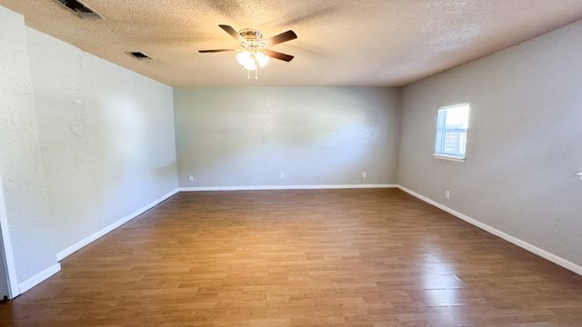 4825 53rd Street, Lubbock, TX 79414