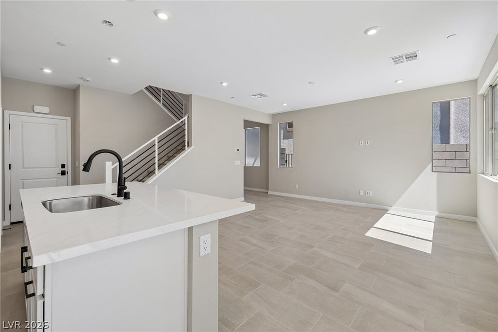 9227 Salas Street, Las Vegas, NV 89166 — photo 5