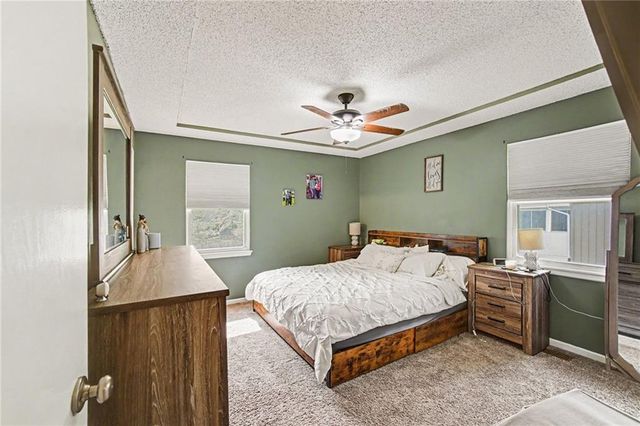 201 Cross Creek Drive, Grain Valley, MO 64029