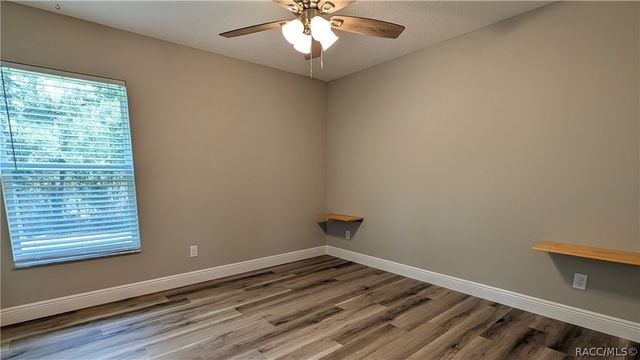 2175 W Geer Place, Dunnellon, FL 34434