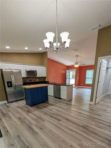 2175 W Geer Place, Dunnellon, FL 34434