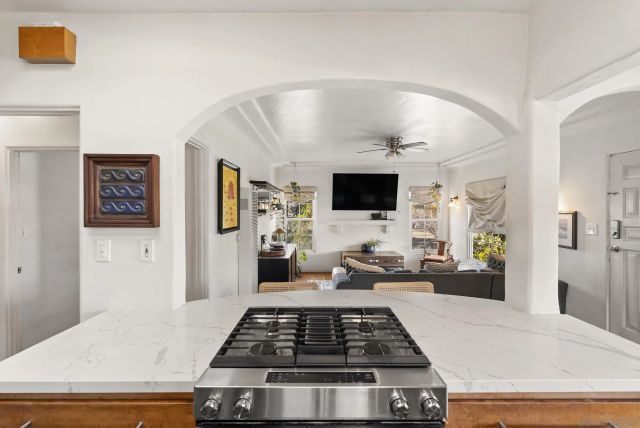 2003 Ebers Street, San Diego, CA 92107