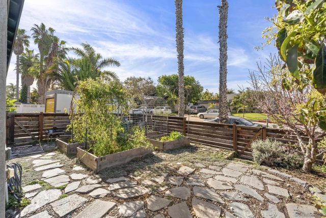 2003 Ebers Street, San Diego, CA 92107