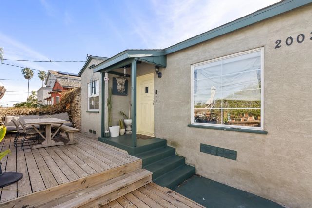 2003 Ebers Street, San Diego, CA 92107