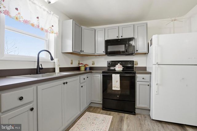496 COVERED BRIDGE RD, Quakertown, PA 18951