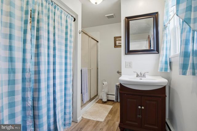 496 COVERED BRIDGE RD, Quakertown, PA 18951