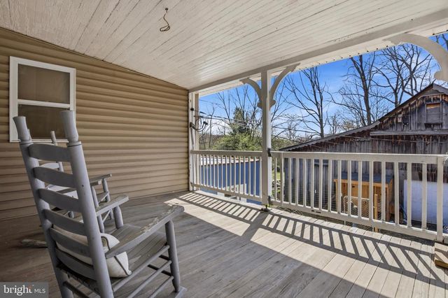 496 COVERED BRIDGE RD, Quakertown, PA 18951