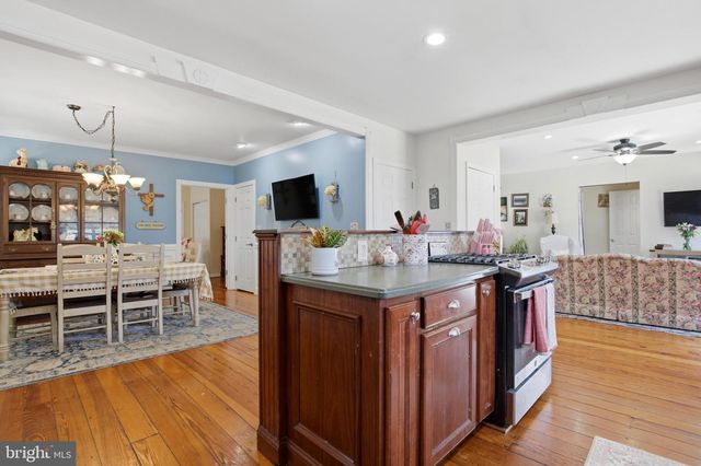 496 COVERED BRIDGE RD, Quakertown, PA 18951