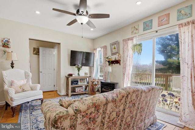 496 COVERED BRIDGE RD, Quakertown, PA 18951