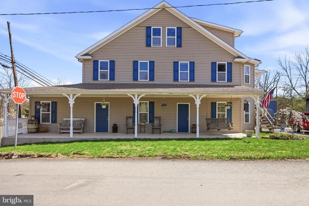 496 COVERED BRIDGE RD, Quakertown, PA 18951