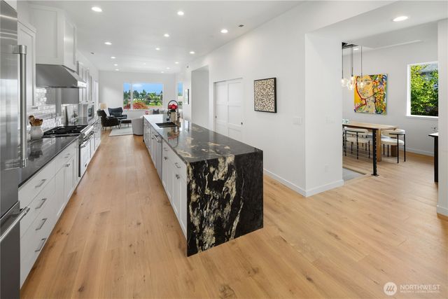 3303 37th Avenue W, Seattle, WA 98199
