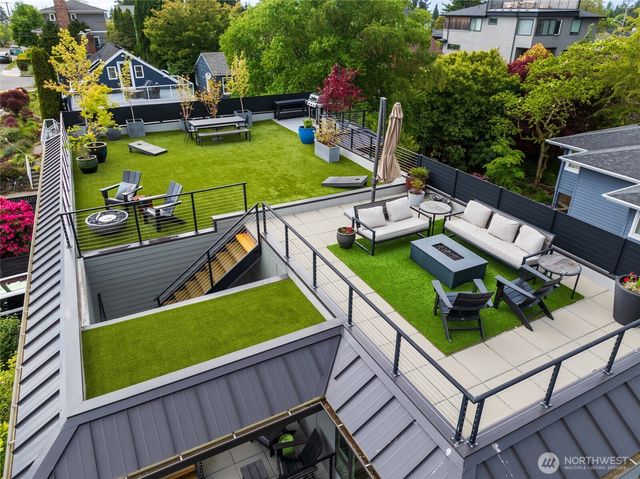 3303 37th Avenue W, Seattle, WA 98199