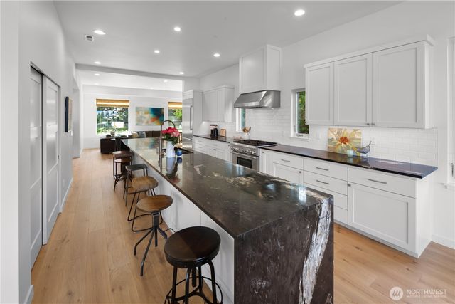 3303 37th Avenue W, Seattle, WA 98199
