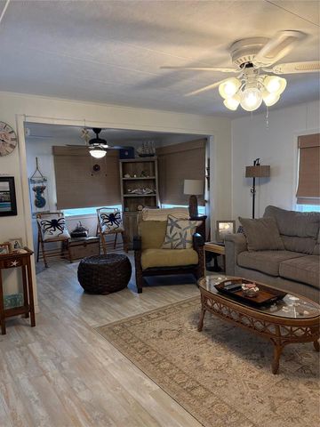 10297 N LAKE DRIVE 79, Largo, FL 33773