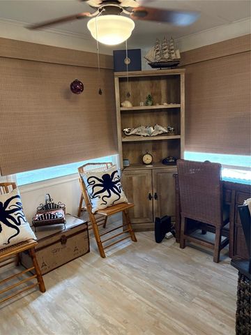 10297 N LAKE DRIVE 79, Largo, FL 33773