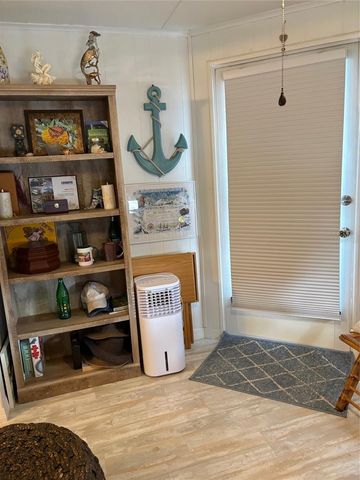 10297 N LAKE DRIVE 79, Largo, FL 33773