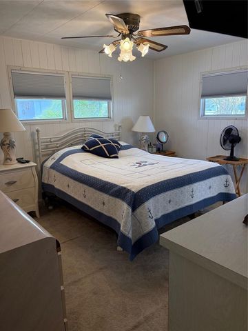 10297 N LAKE DRIVE 79, Largo, FL 33773