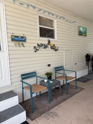 10297 N LAKE DRIVE 79, Largo, FL 33773