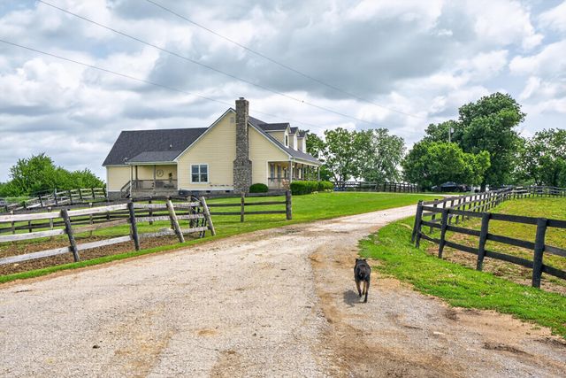 493 Levy Road, Paris, KY 40361