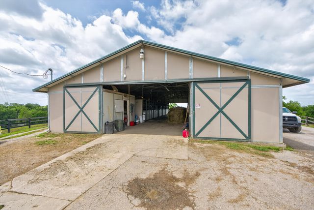 493 Levy Road, Paris, KY 40361
