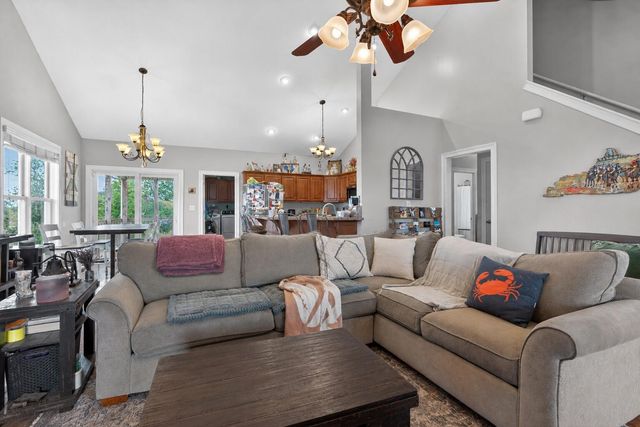 493 Levy Road, Paris, KY 40361