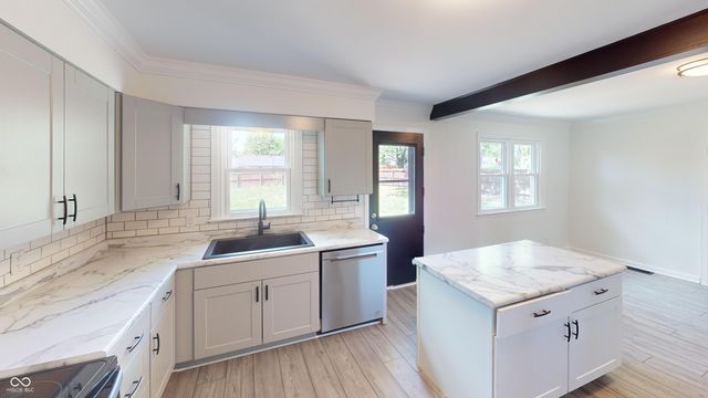 4254 Wanamaker Drive, Indianapolis, IN 46239