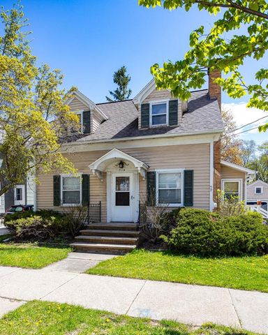 714 N ONEIDA STREET, Appleton, WI 54911