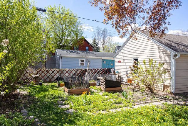 714 N ONEIDA STREET, Appleton, WI 54911