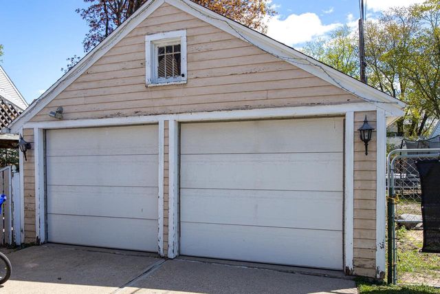 714 N ONEIDA STREET, Appleton, WI 54911