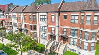 3993 S Drexel Boulevard, Chicago, IL 60653