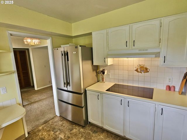 11946 Se BOYER Rd, Mc Minnville, OR 97128