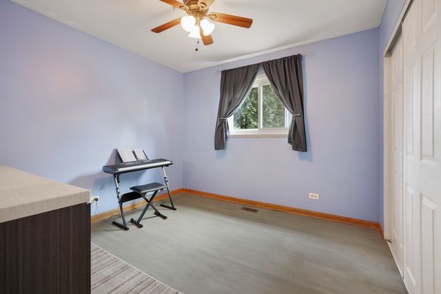 1406 GLEN HILL Drive, Glendale Heights, IL 60139
