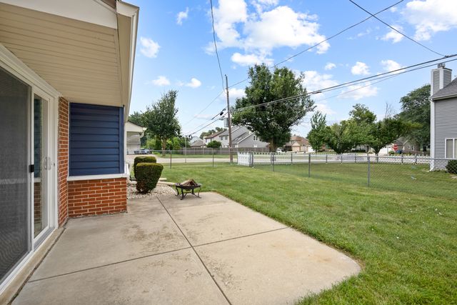 1406 GLEN HILL Drive, Glendale Heights, IL 60139