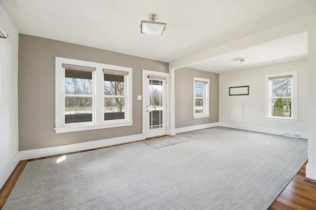 1881 W Main STREET, Little Chute, WI 54911