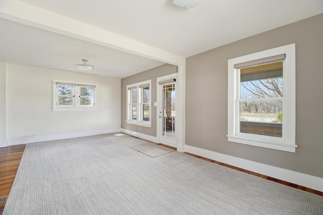 1881 W Main STREET, Little Chute, WI 54911
