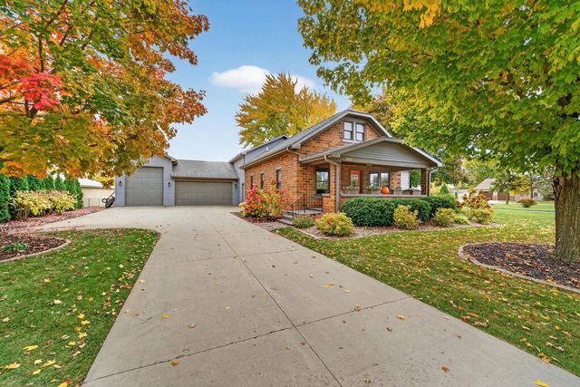 1881 W Main STREET, Little Chute, WI 54911