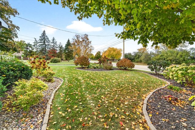 1881 W Main STREET, Little Chute, WI 54911