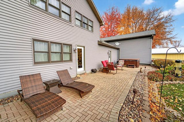 1881 W Main STREET, Little Chute, WI 54911