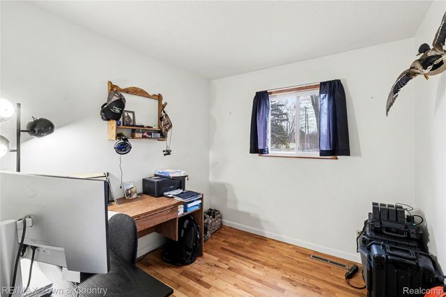 6360 W Frances Road, Vienna Charter Township, MI 48420