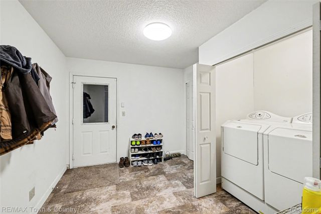 6360 W Frances Road, Vienna Charter Township, MI 48420