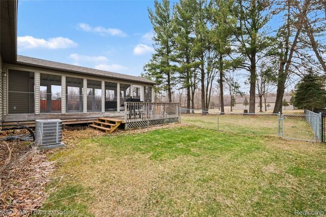 6360 W Frances Road, Vienna Charter Township, MI 48420