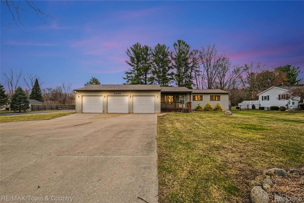 6360 W Frances Road, Vienna Charter Township, MI 48420