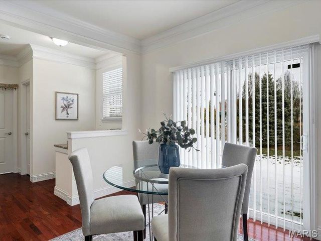 718 Savannah Crossing Way, Chesterfield, MO 63017