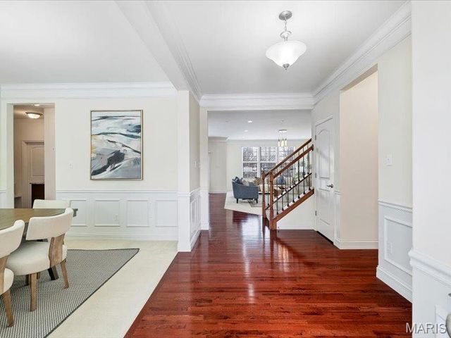 718 Savannah Crossing Way, Chesterfield, MO 63017