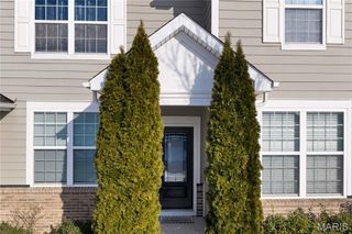 718 Savannah Crossing Way, Chesterfield, MO 63017