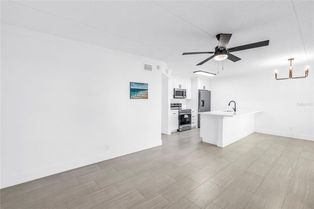 10375 PARADISE BOULEVARD 51, Treasure Island, FL 33706