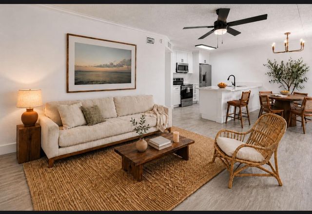10375 PARADISE BOULEVARD 51, Treasure Island, FL 33706