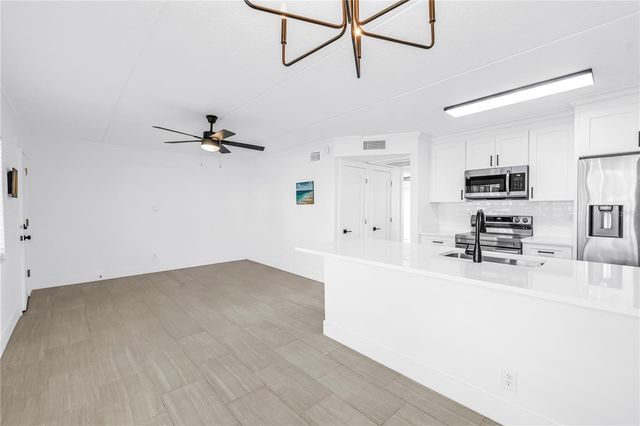10375 PARADISE BOULEVARD 51, Treasure Island, FL 33706